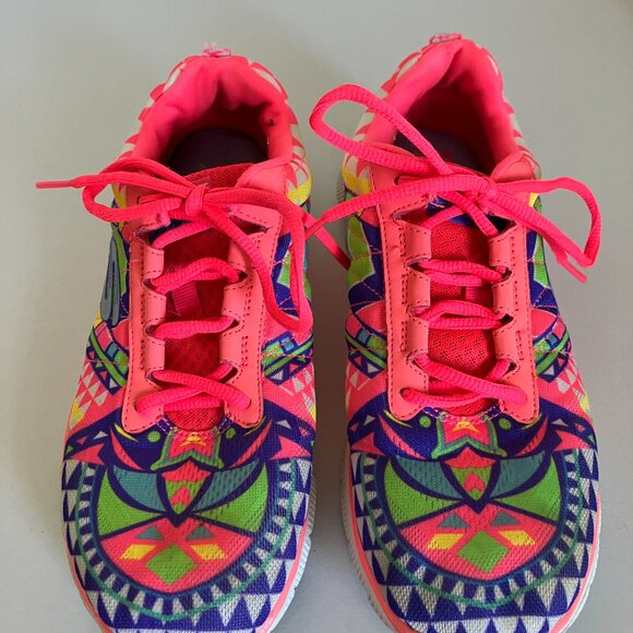 Women’s Stylish & Colorful Sketcher’s Memory Foam Shoes Size 7.5. - Picture 2 of 12